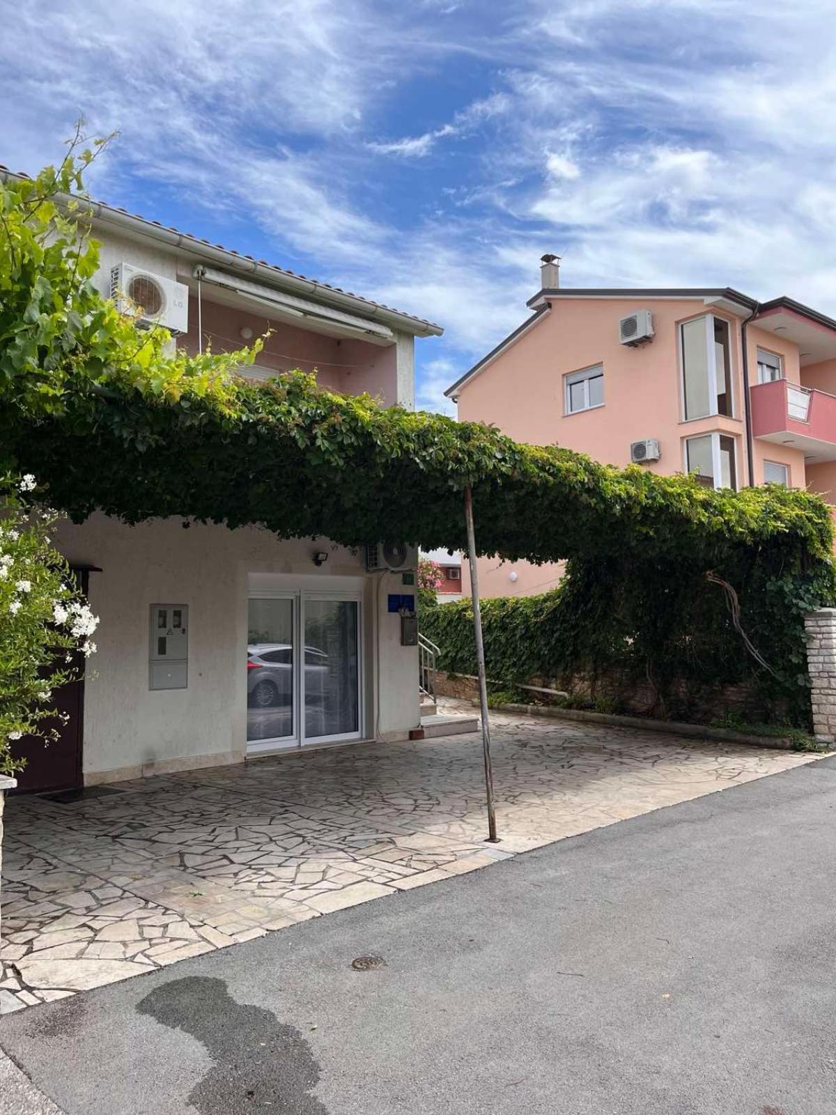 Apartments Mirijana Pula Exteriér fotografie